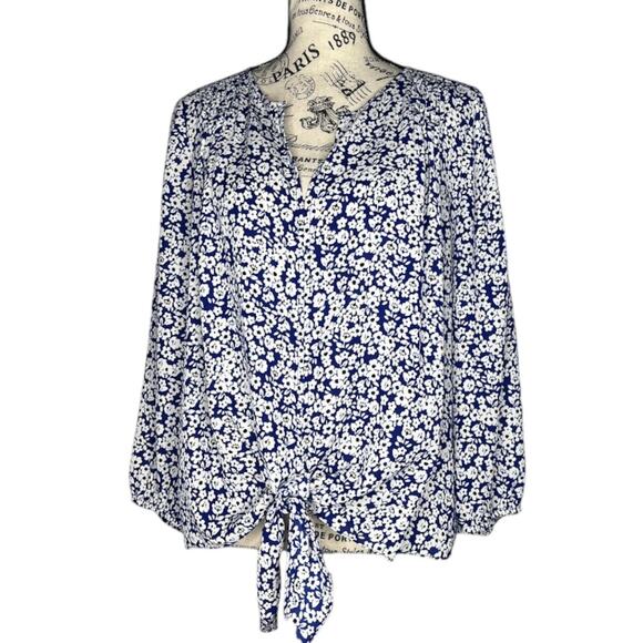 Collective Concepts (L) Naline Pleat Detail Tie Top - Stitch Fix V Neck Blouse - Picture 1 of 11